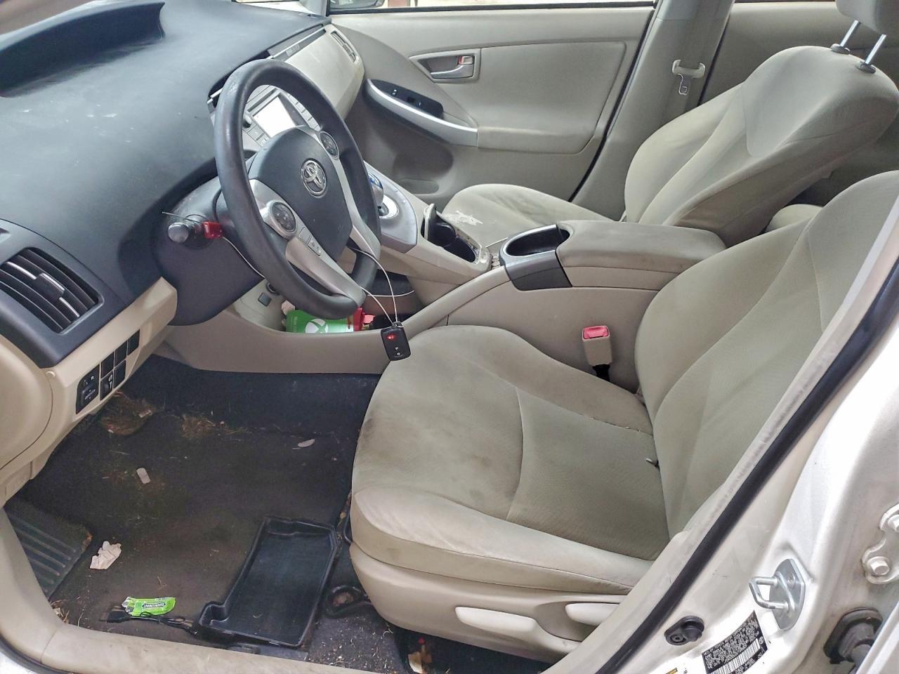 2012 Toyota Prius - Фото 7