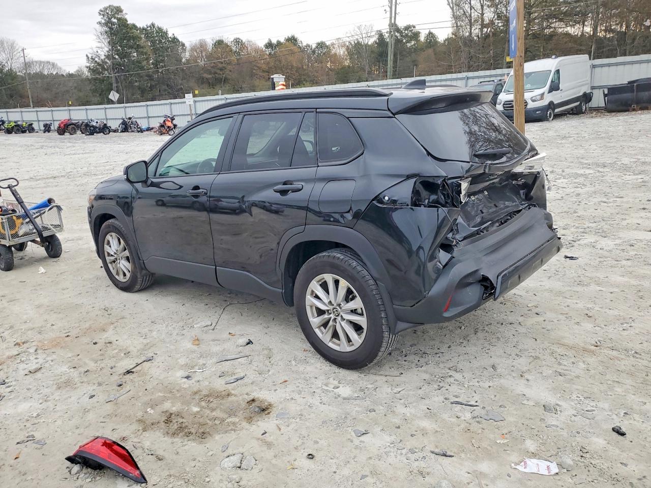 2023 Toyota Corolla Cross Le - Фото 2