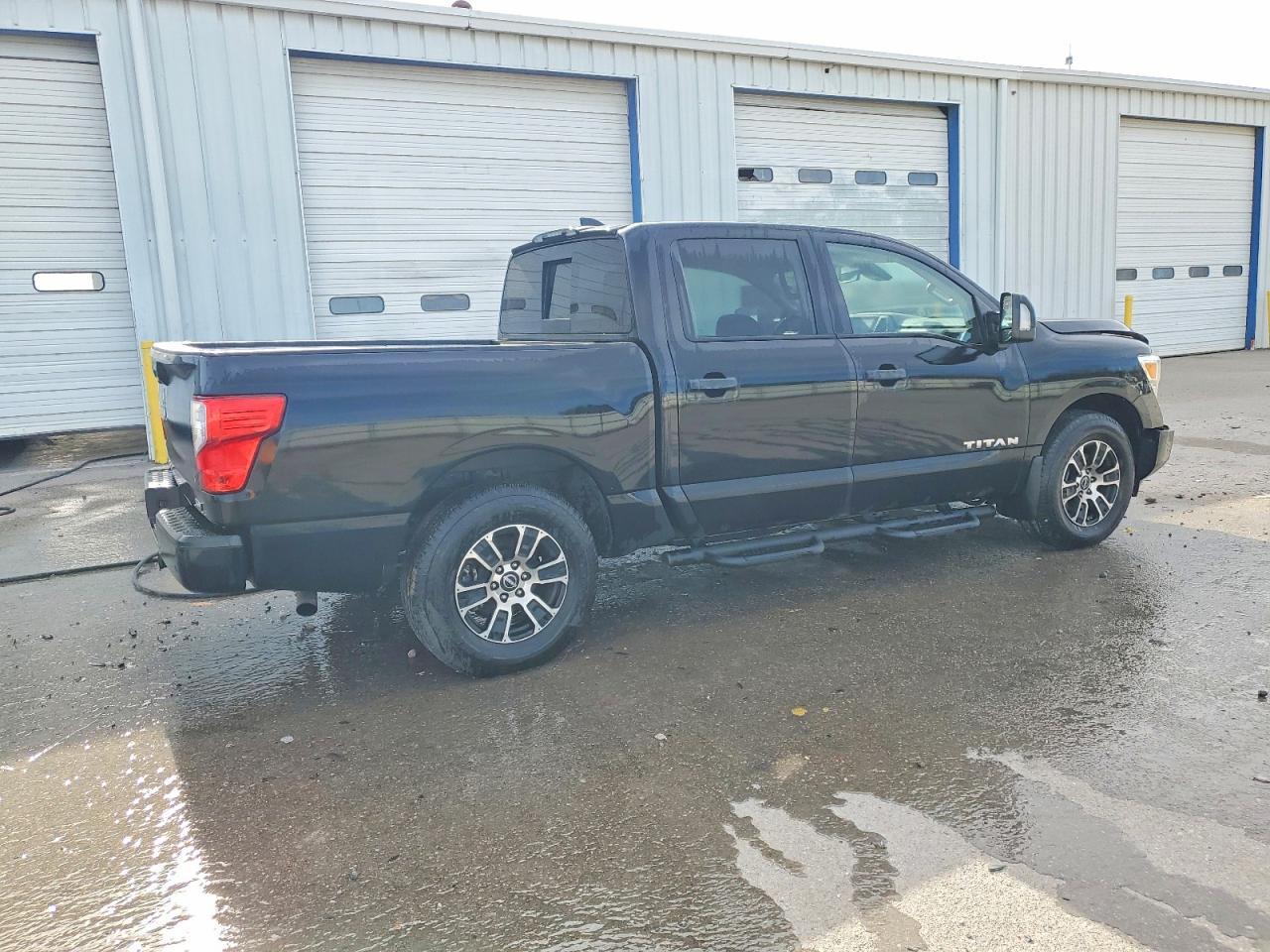 2023 Nissan Titan Sv - Фото 3