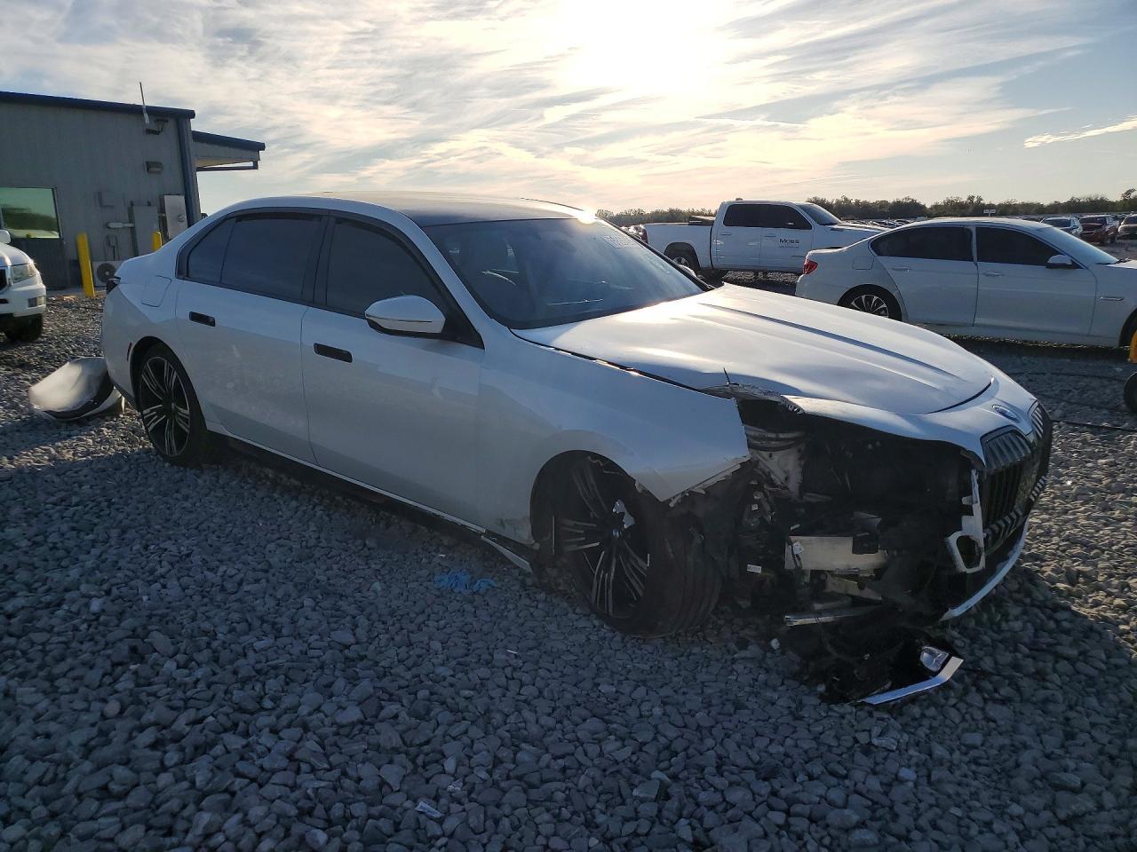 2023 BMW 740 I - Фото 4
