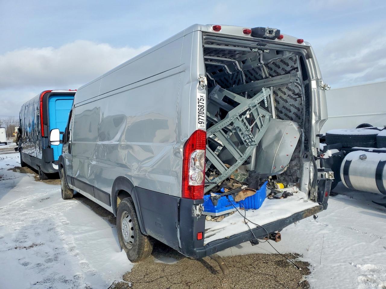 2019 Ram Promaster 3500 Delivery Van - Фото 3