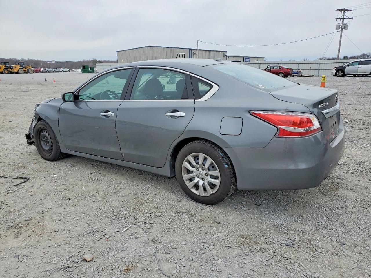 2015 Niss Altima 2.5 - Фото 2