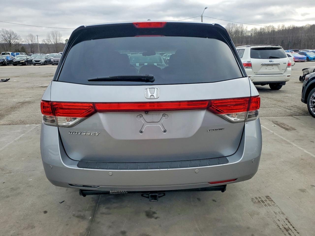 2016 Honda Odyssey Touring - Фото 6