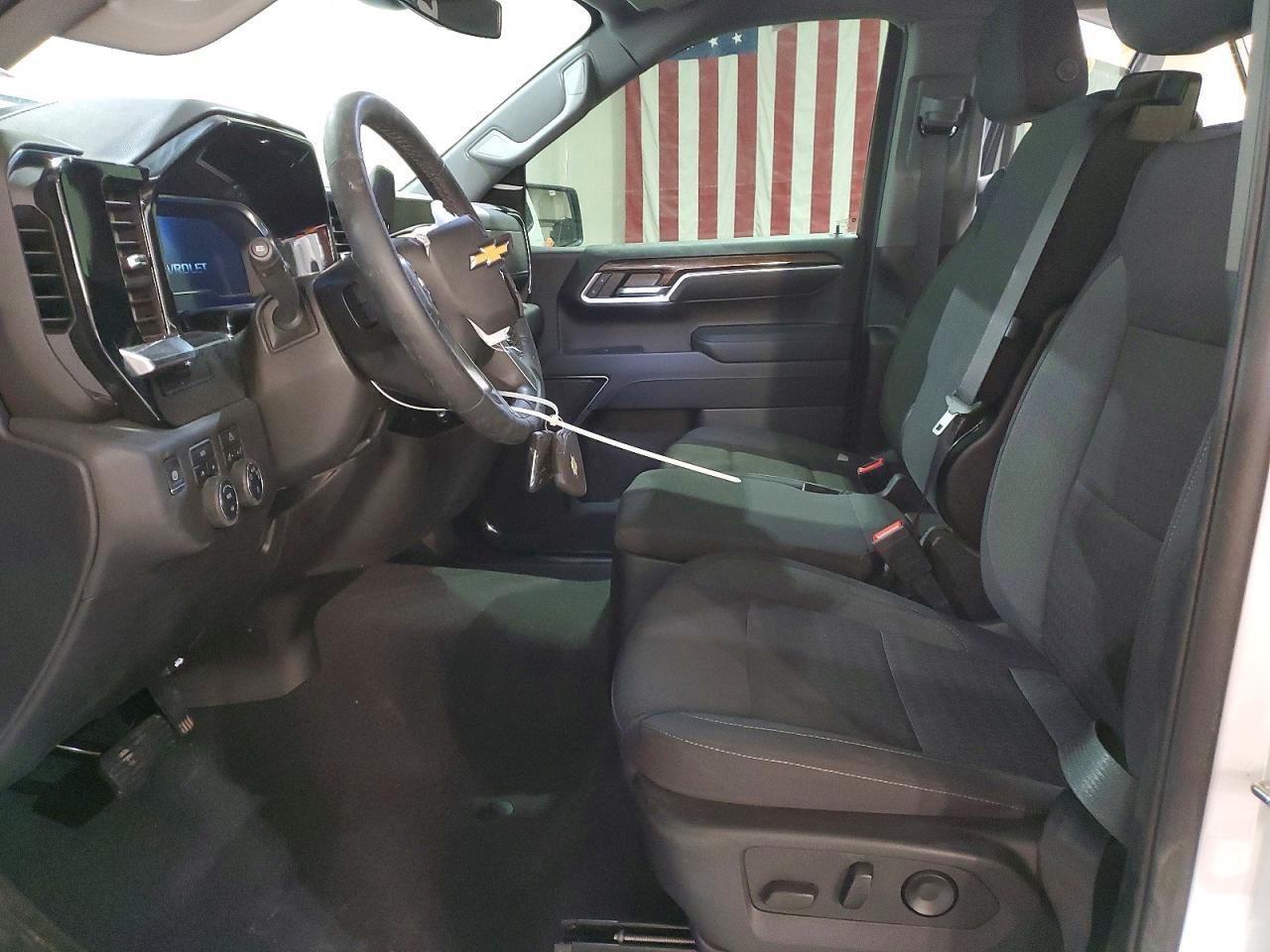 2024 Chevrolet Silverado K1500 Lt-L - Image 7