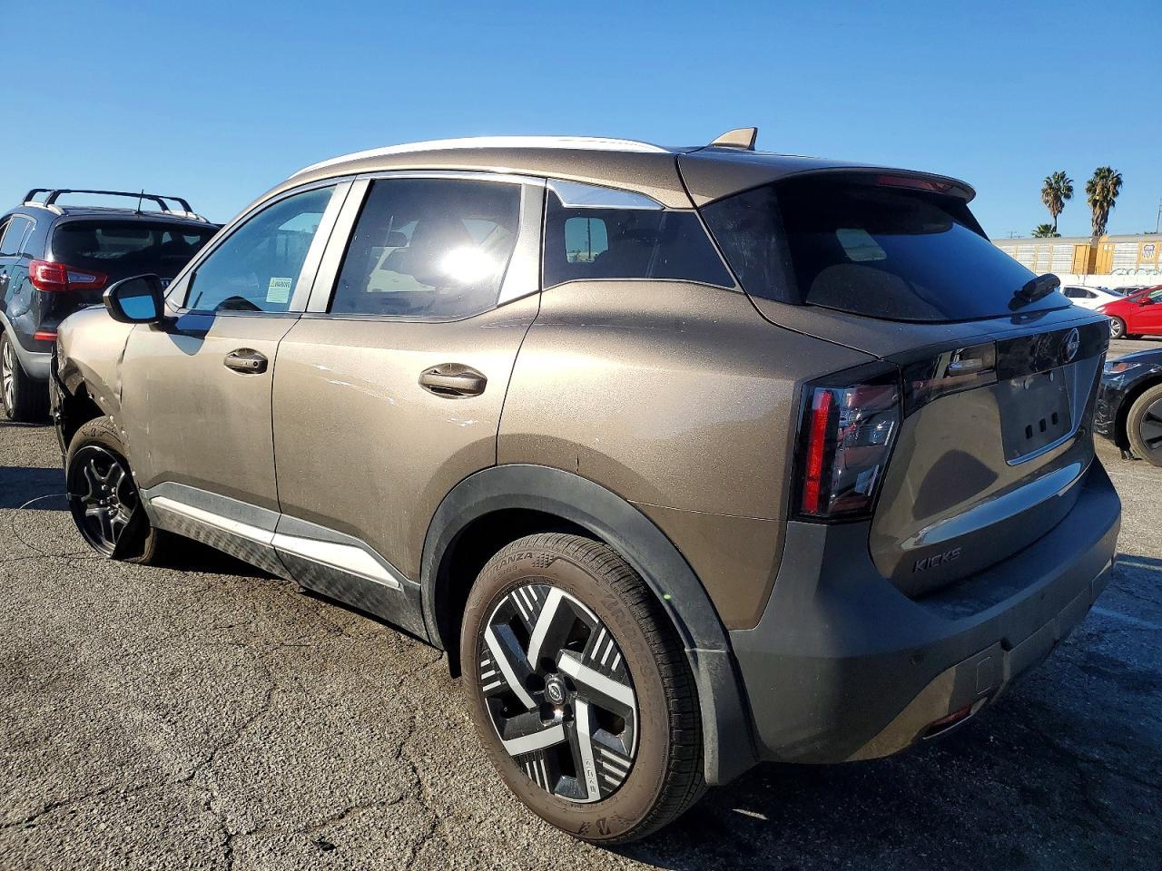 2025 Nissan Kicks Sv - Фото 2