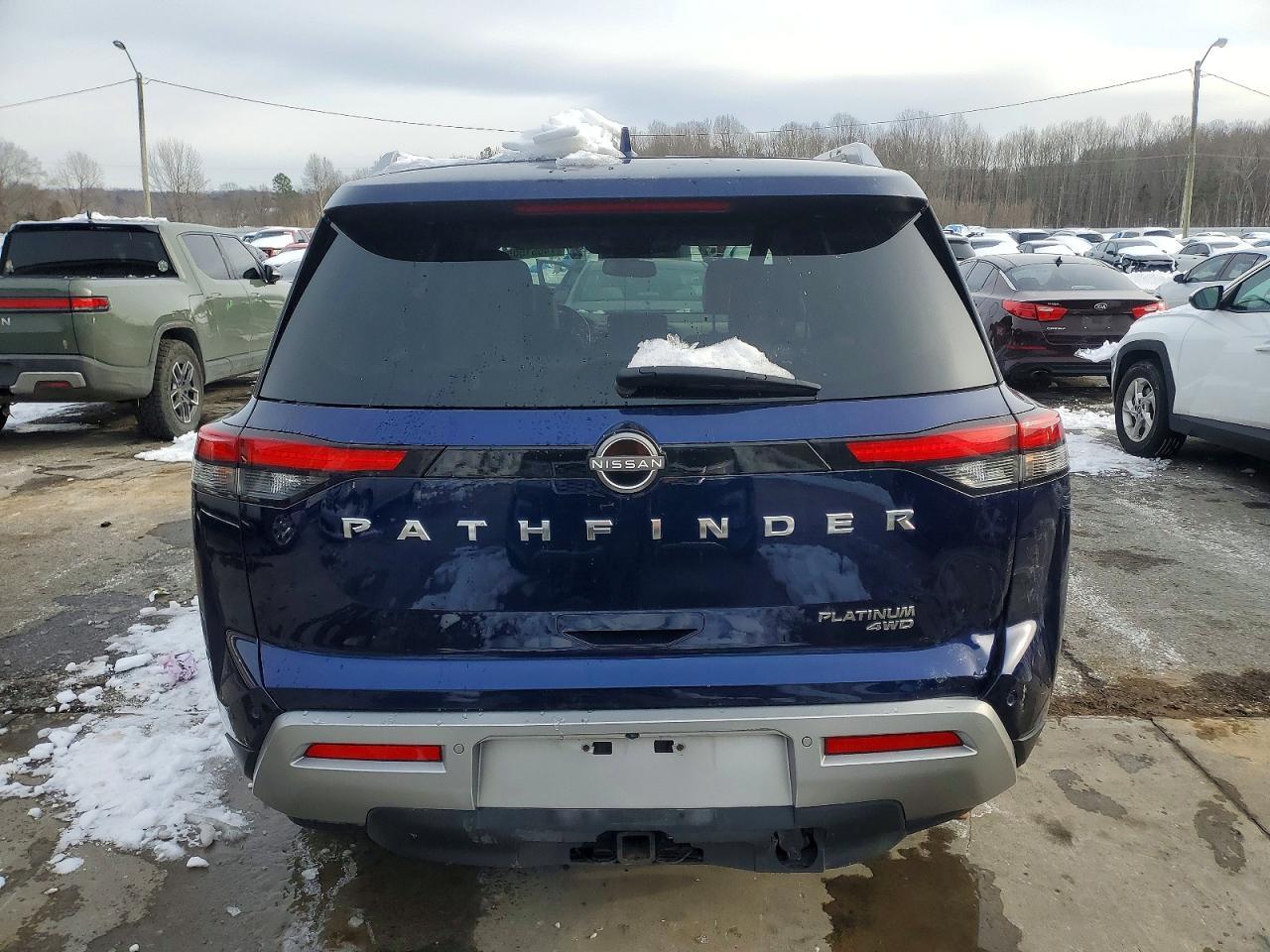 2022 Nissan Pathfinder Platinum - Image 6