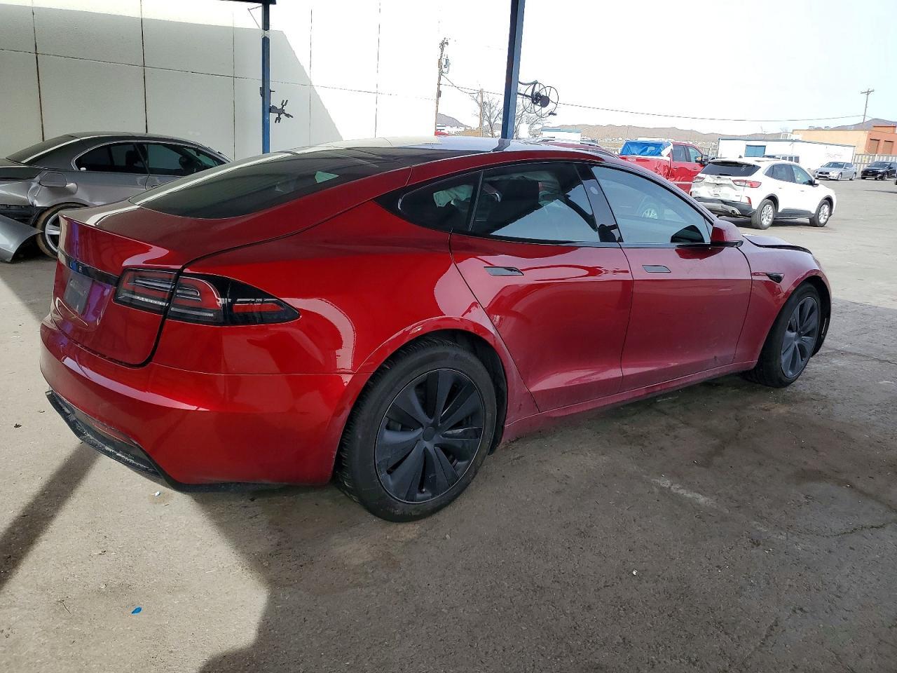 2023 Tesla Model S - Image 3
