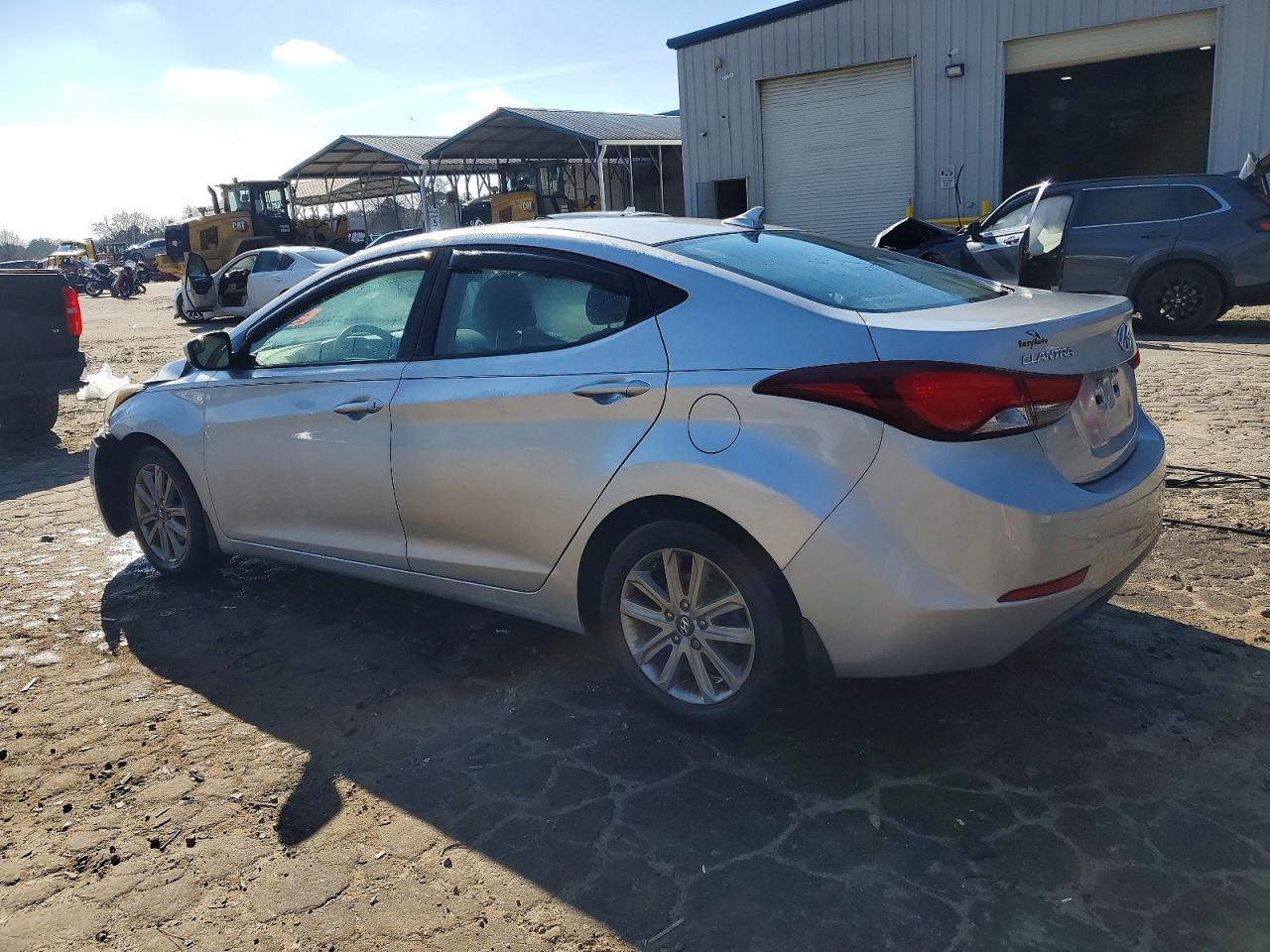 2014 Hyundai Elantra Se - Фото 2