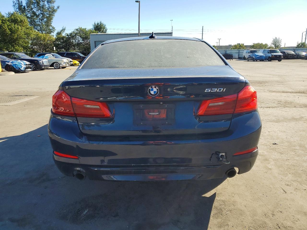 2018 BMW 530 I - Фото 6