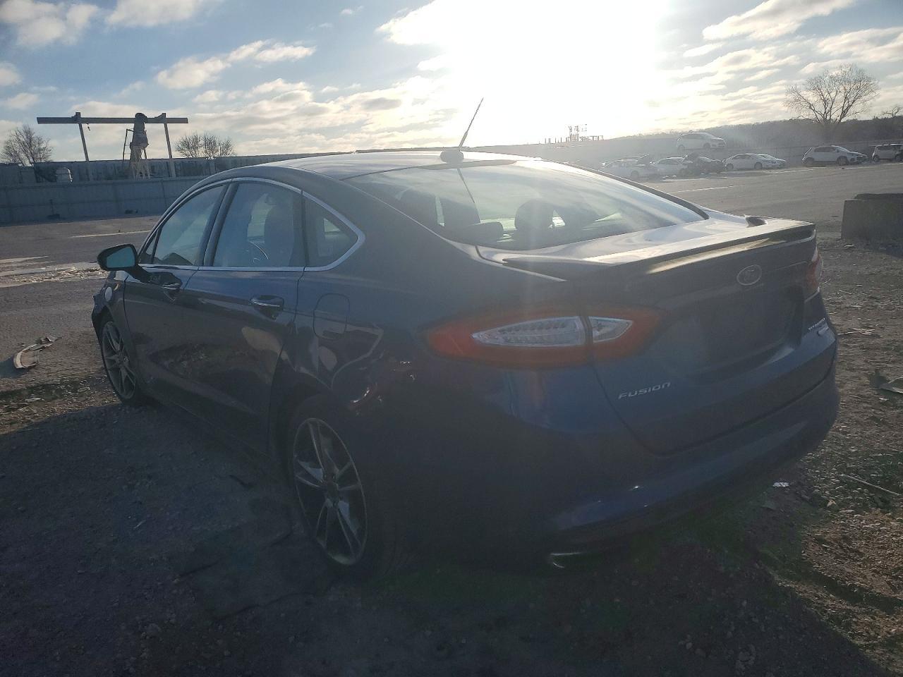 2014 Ford Fusion Titanium - Фото 2
