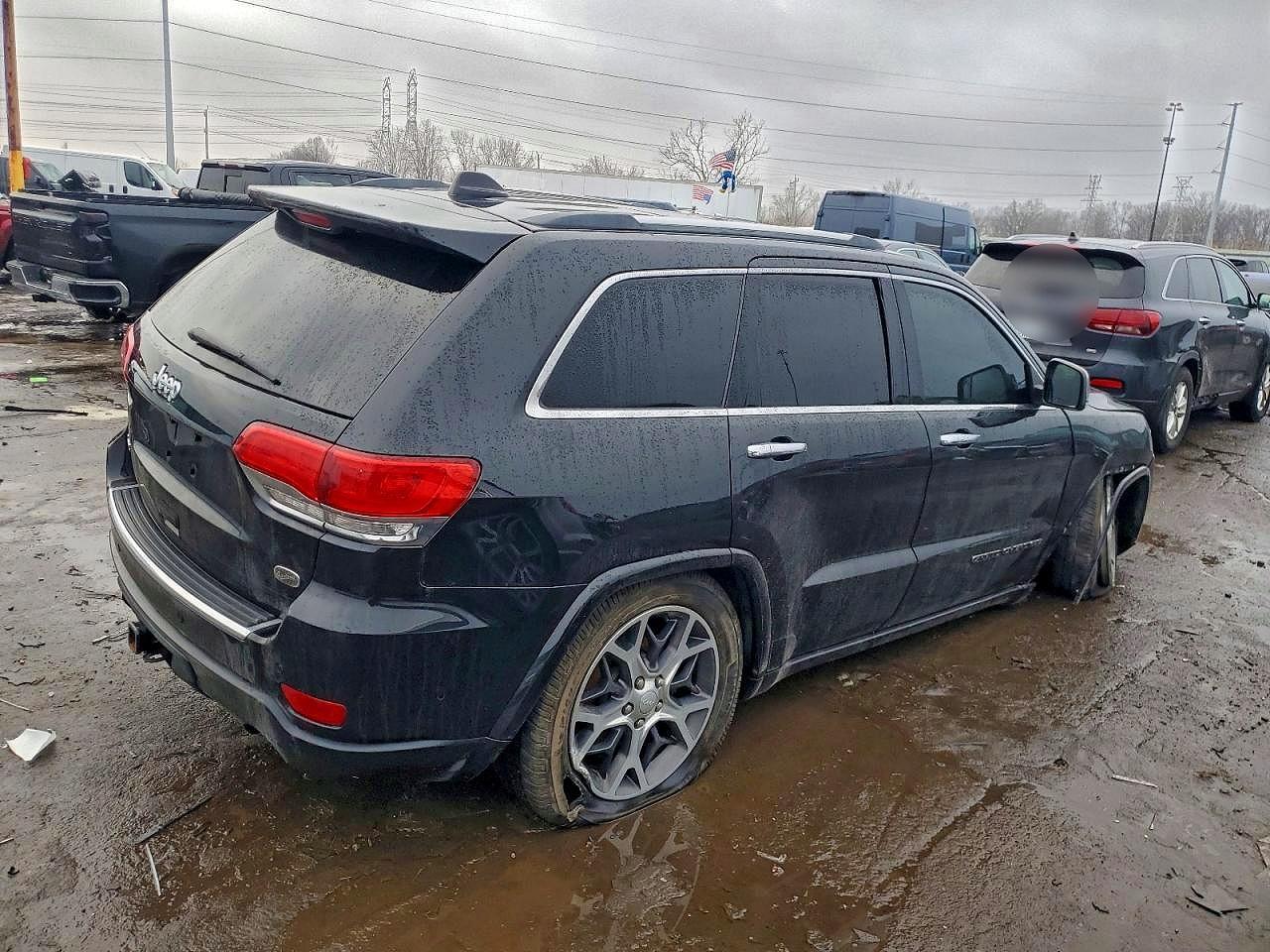 2019 Jeep Grand Cherokee Overland - Фото 3
