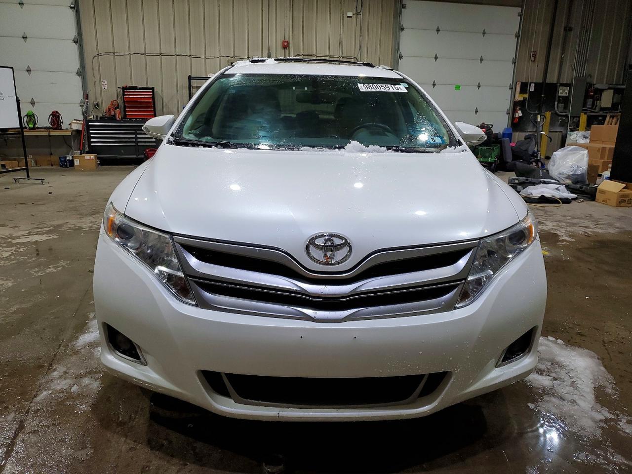 2013 Toyota Venza Le - Image 5
