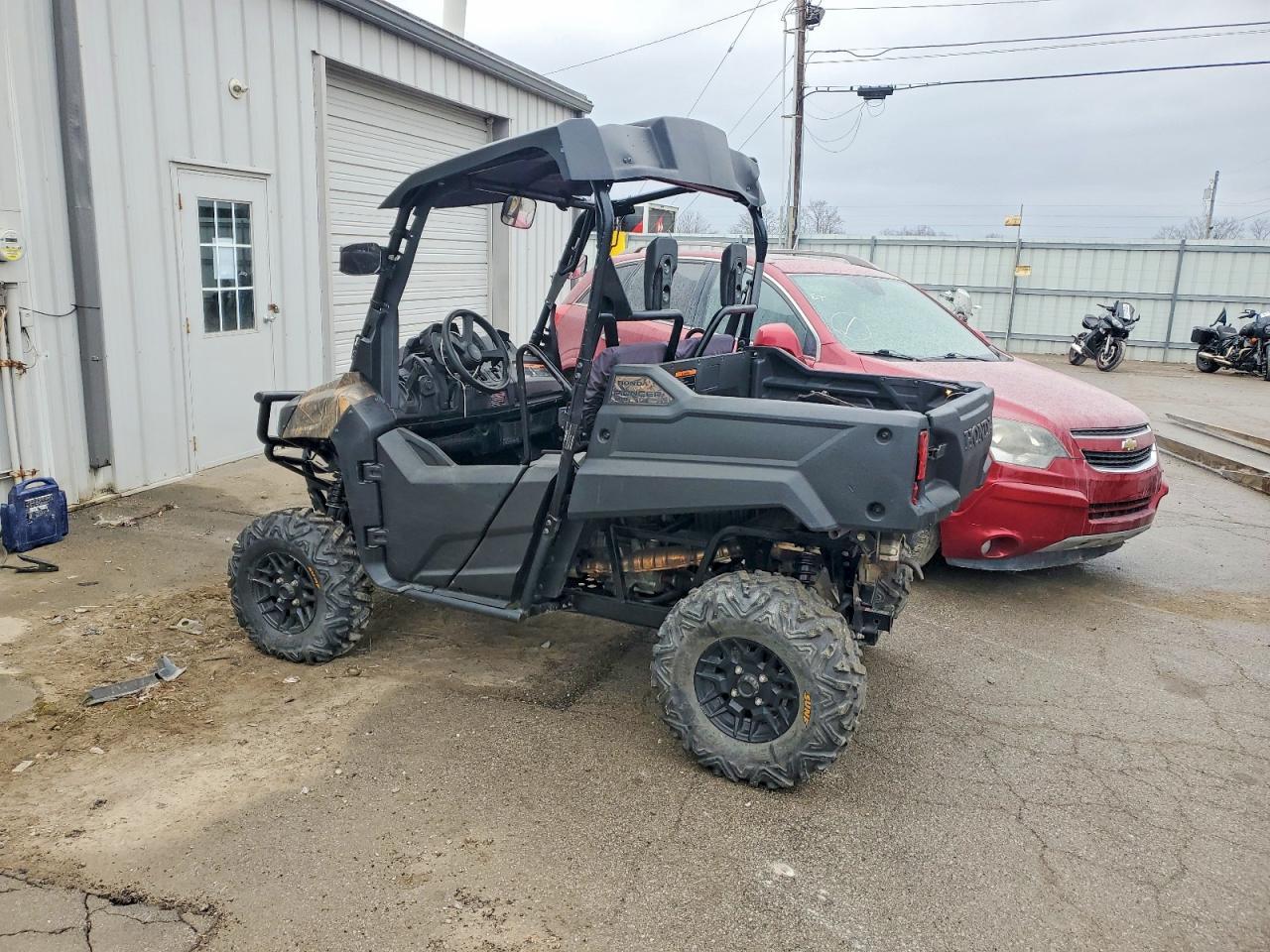 2023 Honda Pioneer 700 Utility Vehicle - Image 3
