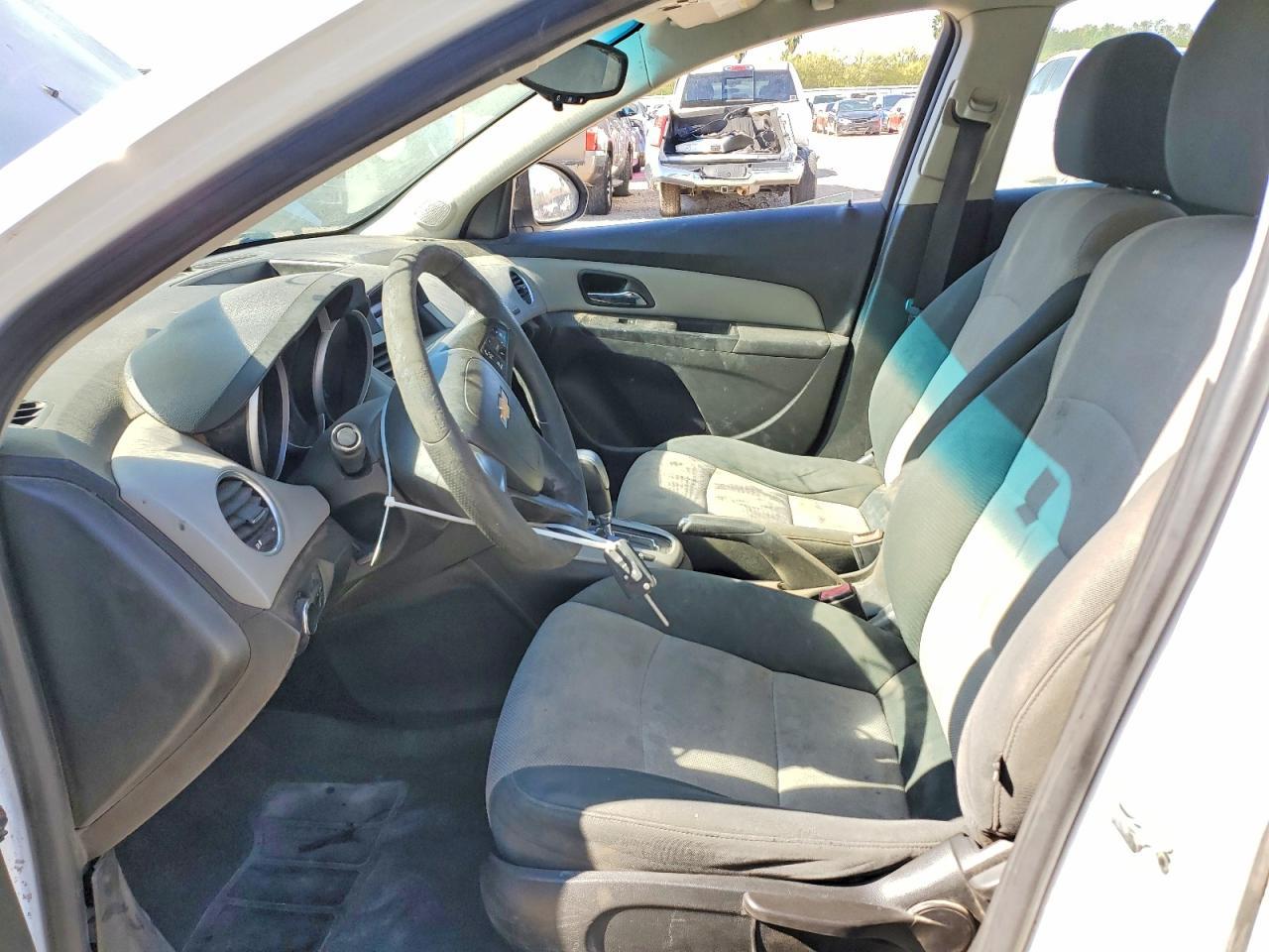 2012 Chevrolet Cruze Ls - Фото 7