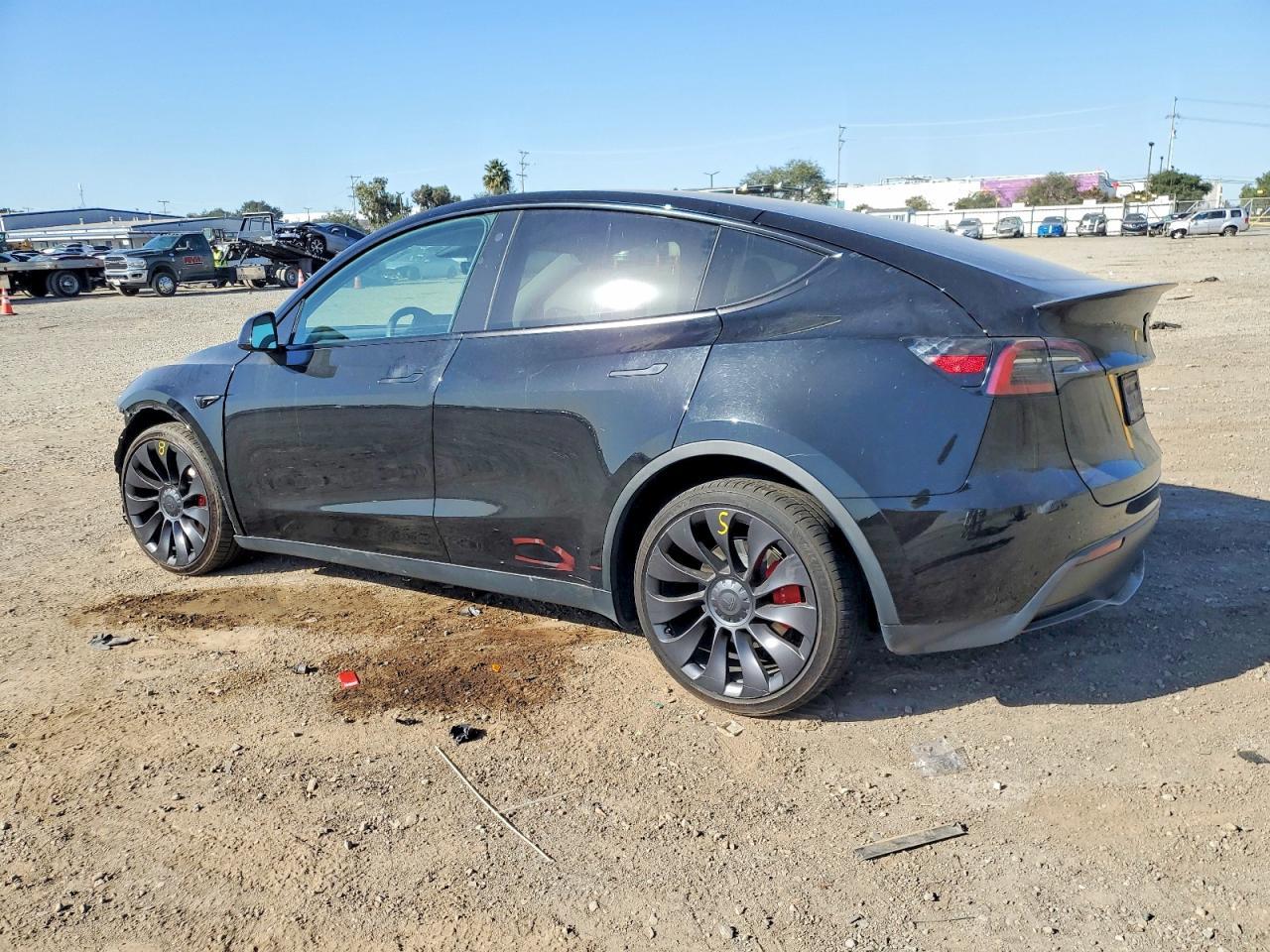 2023 Tesla Model Y - Image 2