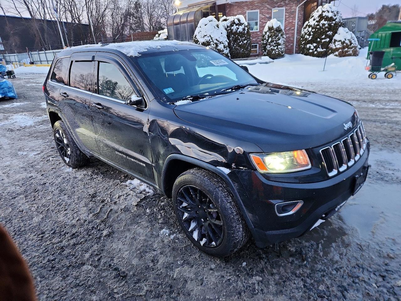 2014 Jeep Grand Cherokee Laredo - Image 4