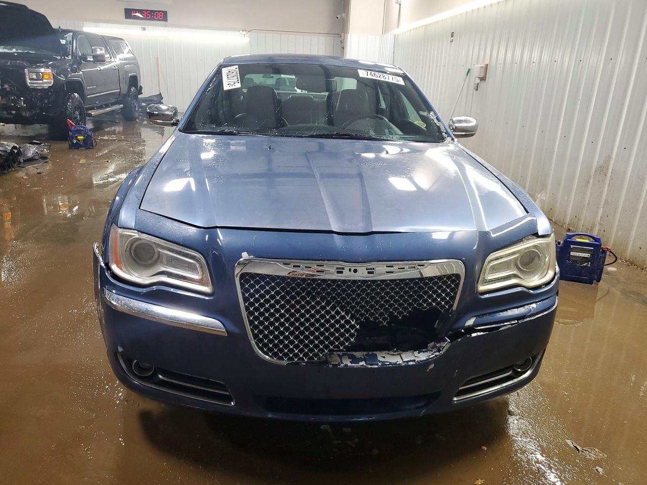 2011 Chrysler 300 Limited - Image 5