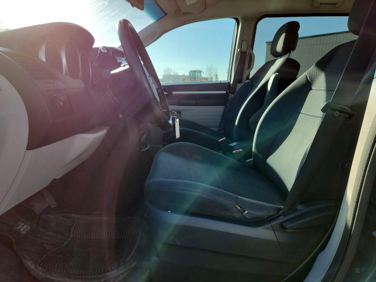 2010 Dodge Grand Caravan Se - Image 7