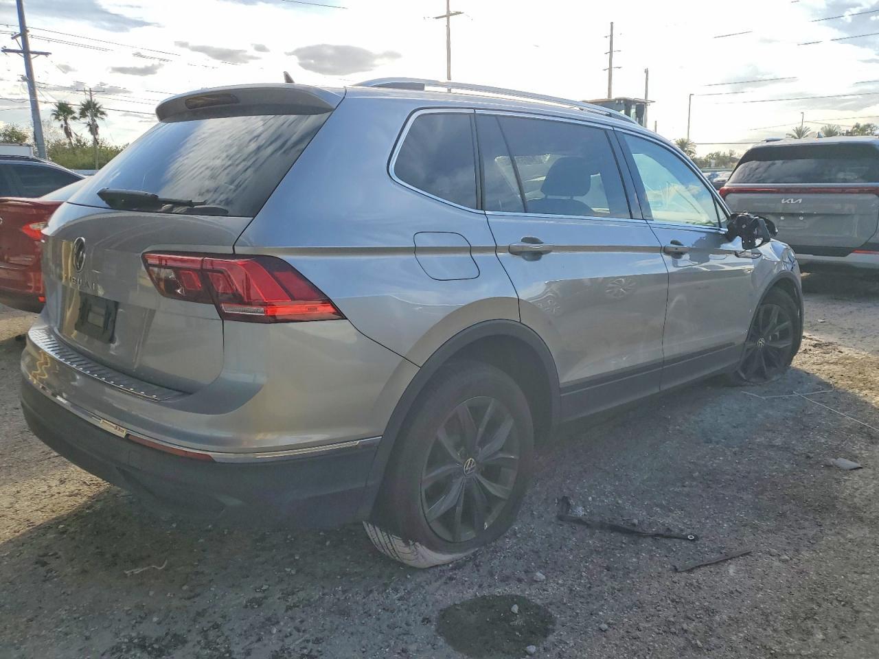 2024 Volkswagen Tiguan Se - Фото 3