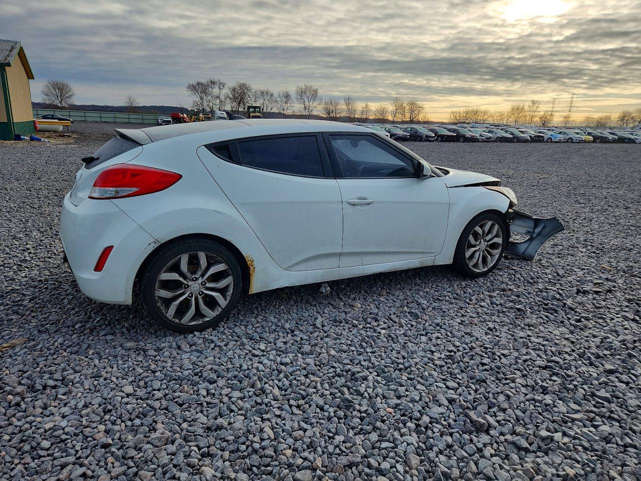 2012 Hyundai Veloster - Image 3