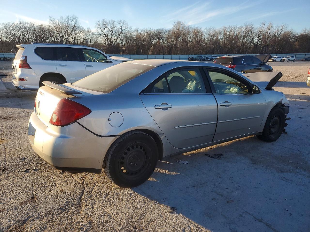 2007 Pontiac G6 Value Leader - Image 3