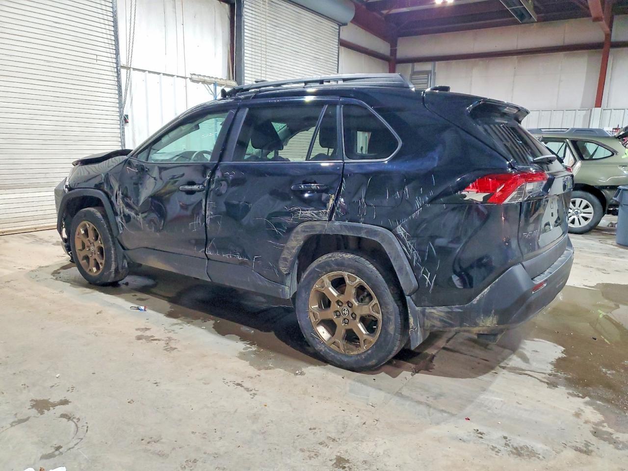 2024 Toyota Rav4 Woodland Edition - Фото 2