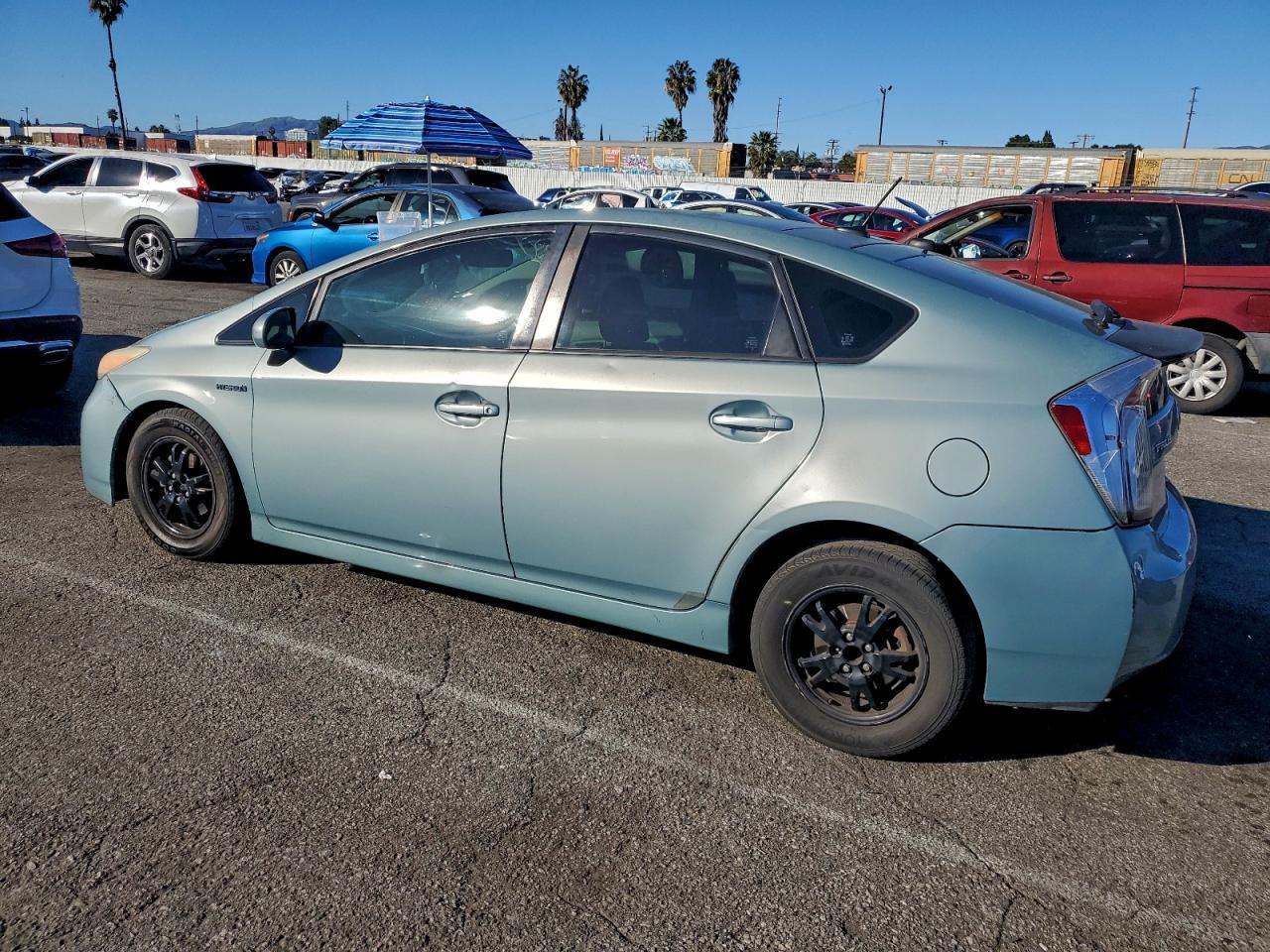 2013 Toyota Prius - Фото 2