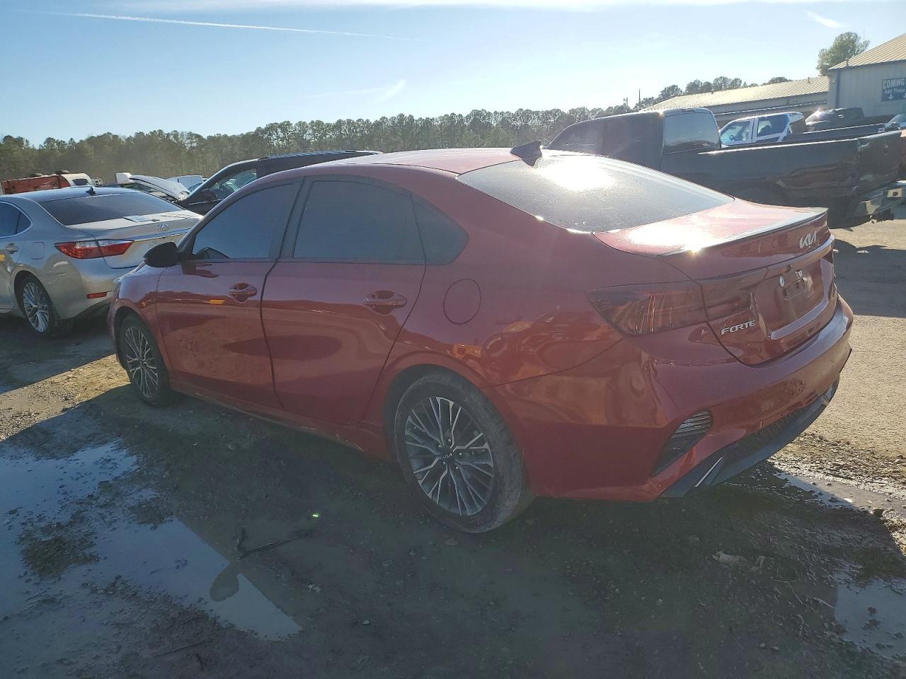 2024 Kia Forte Gt Line - Фото 2