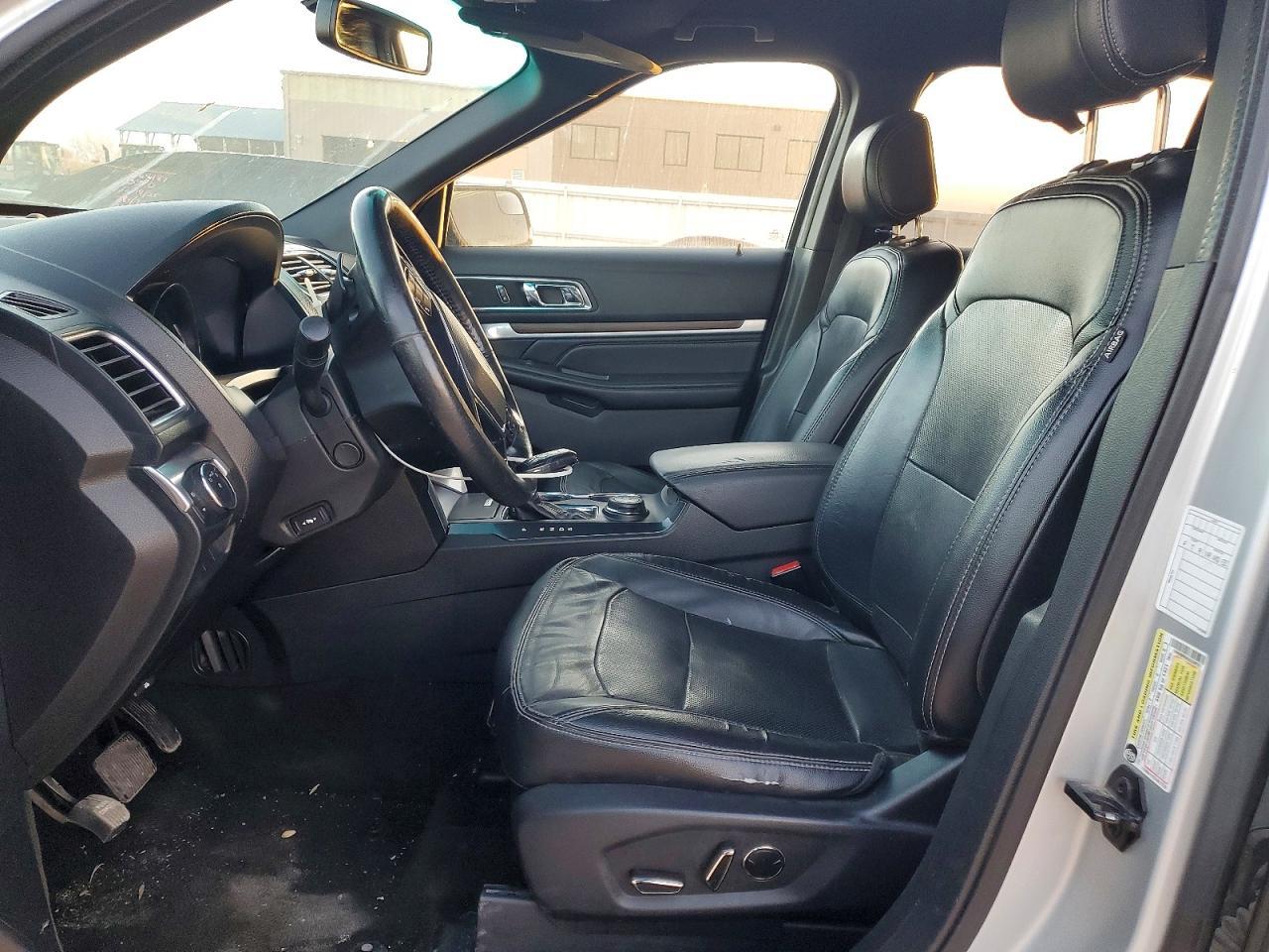 2016 Ford Explorer Limited - Image 7