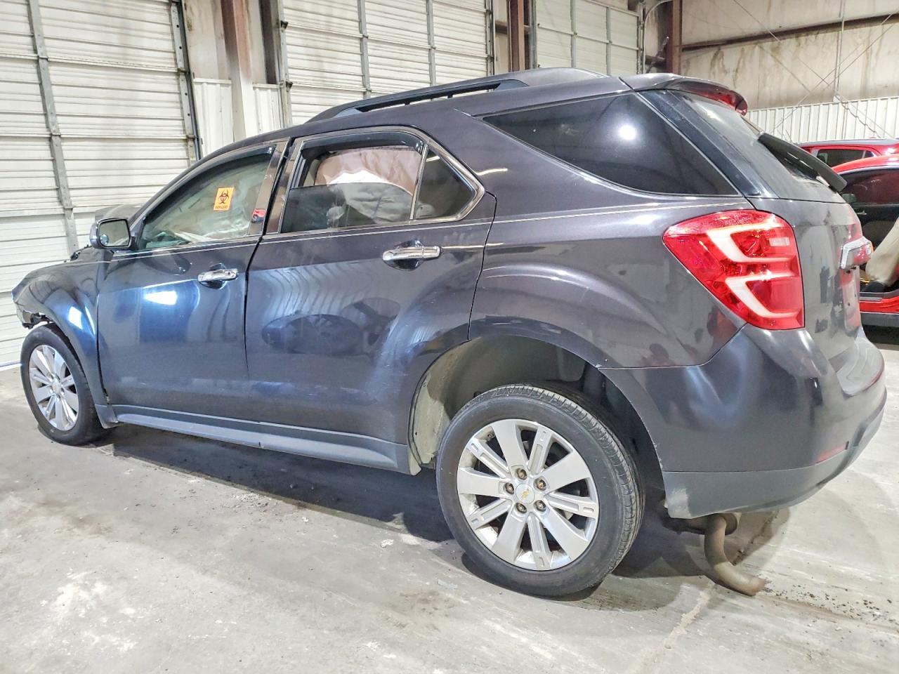 2016 Chevrolet Equinox Lt - Image 2