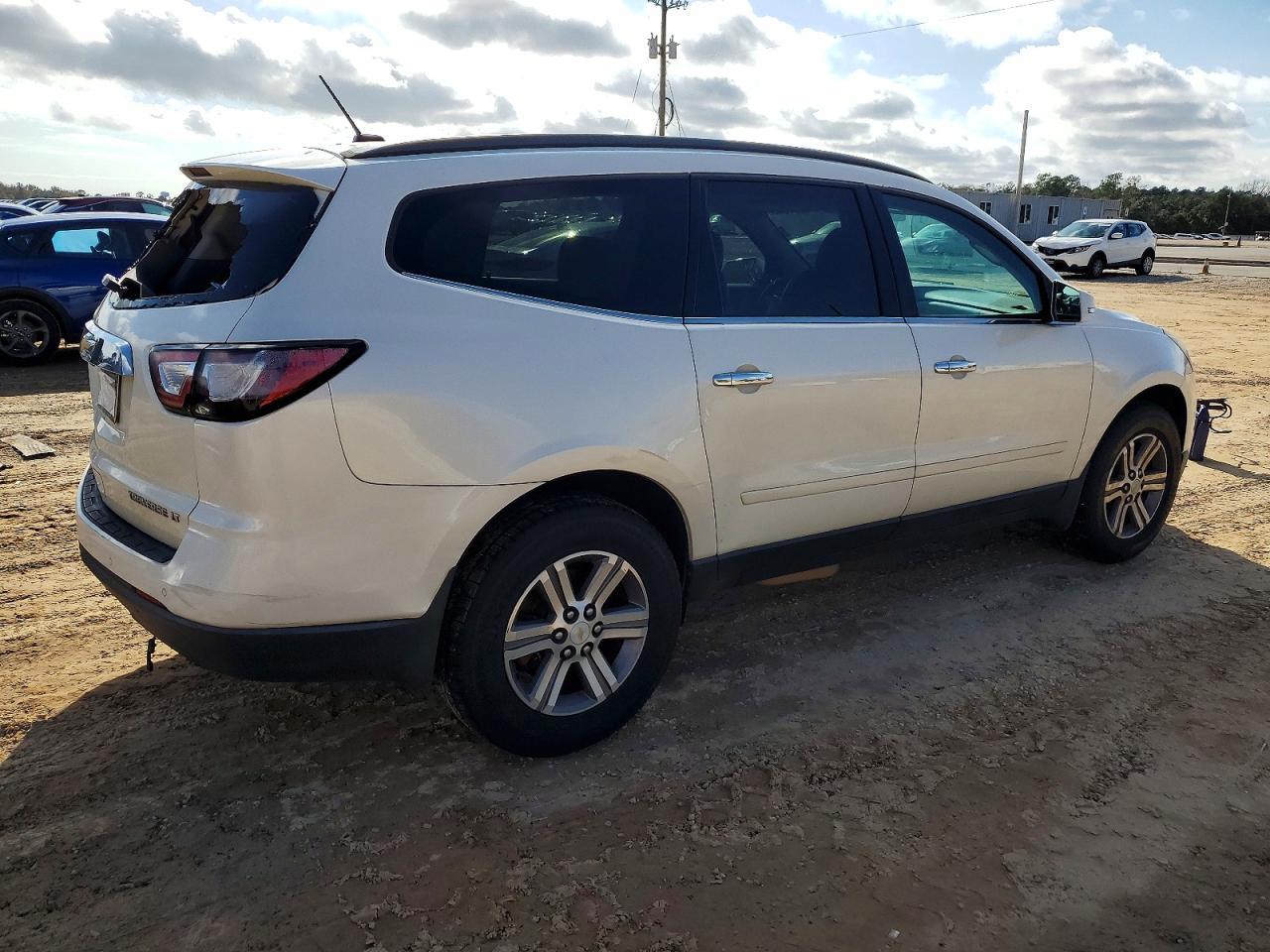 2015 Chevrolet Traverse Lt - Фото 3