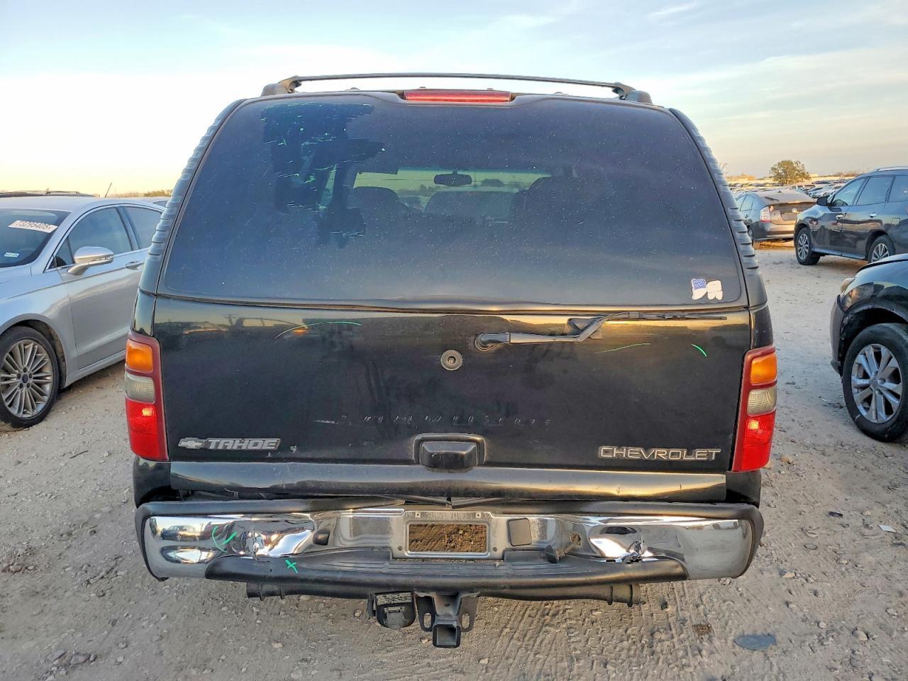 2002 Chevrolet Tahoe C1500 - Image 6