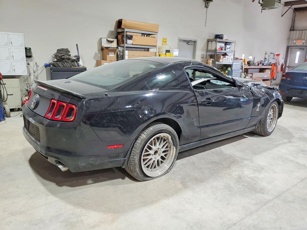 2014 Ford Mustang - Фото 3