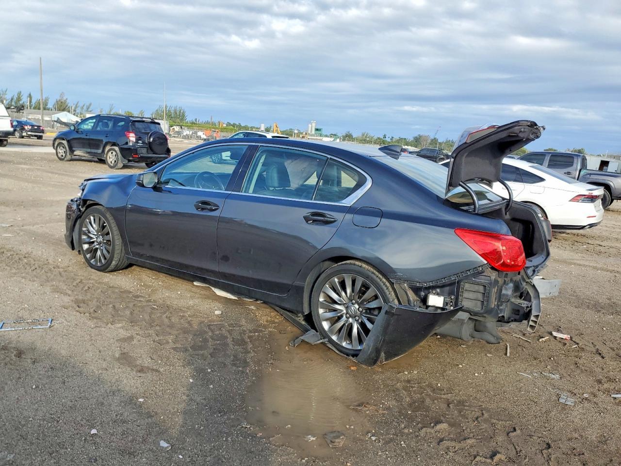 2017 Acura Rlx Tech - Image 2