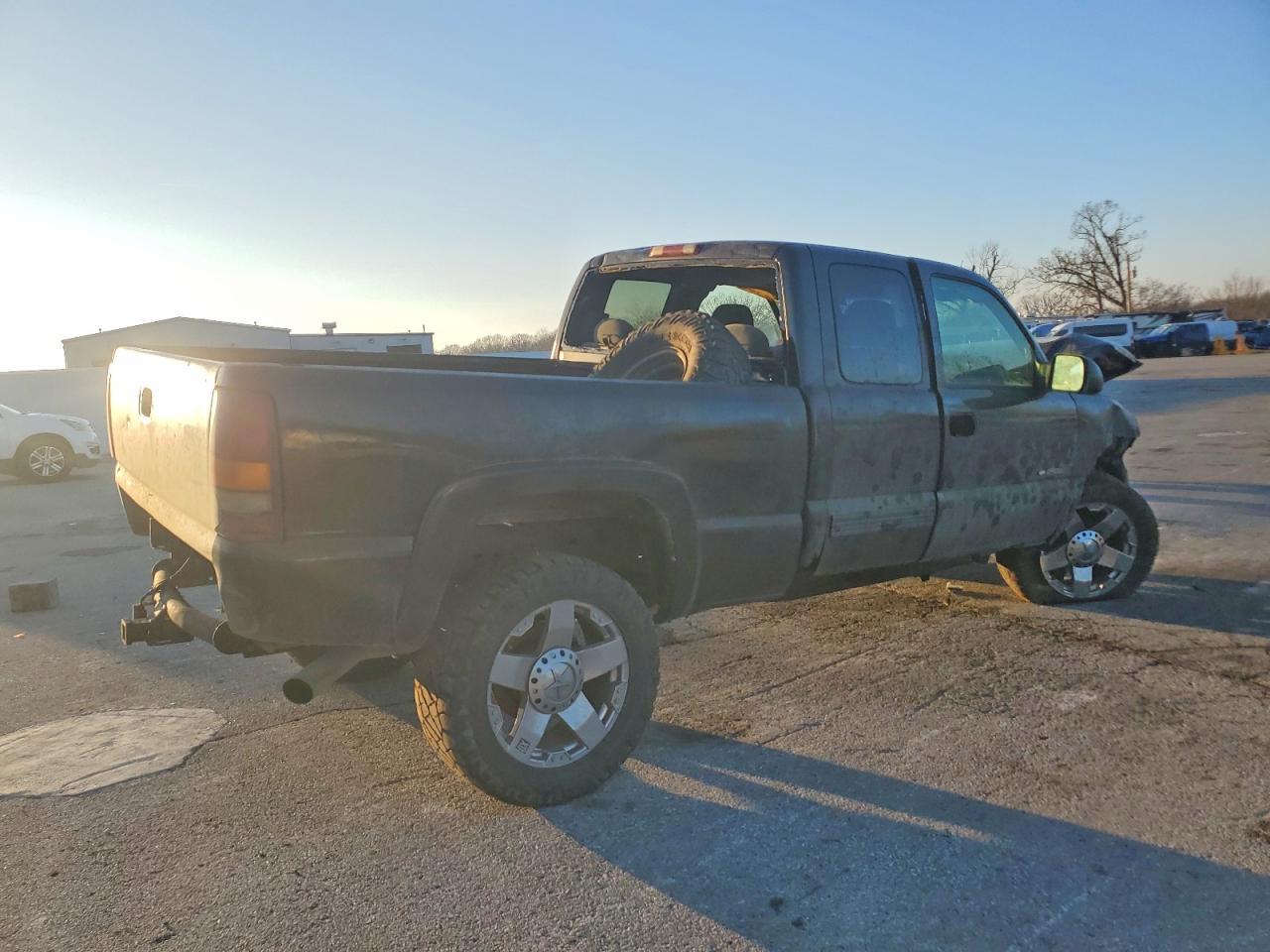 2004 Chevrolet Silverado K2500 Heavy Duty - Фото 3