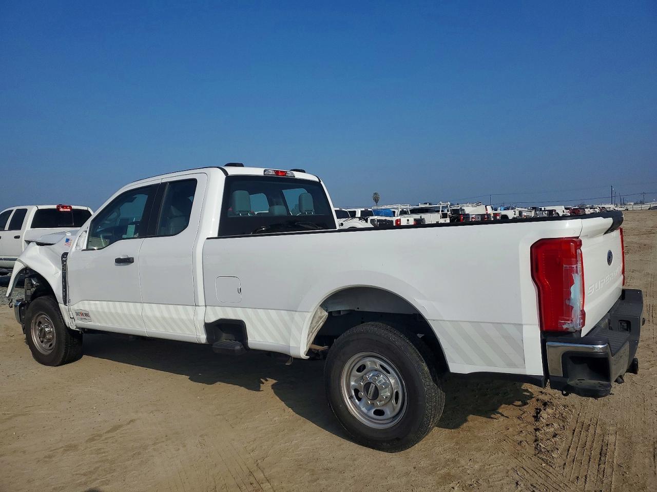 2024 Ford F250 Super Duty - Image 2