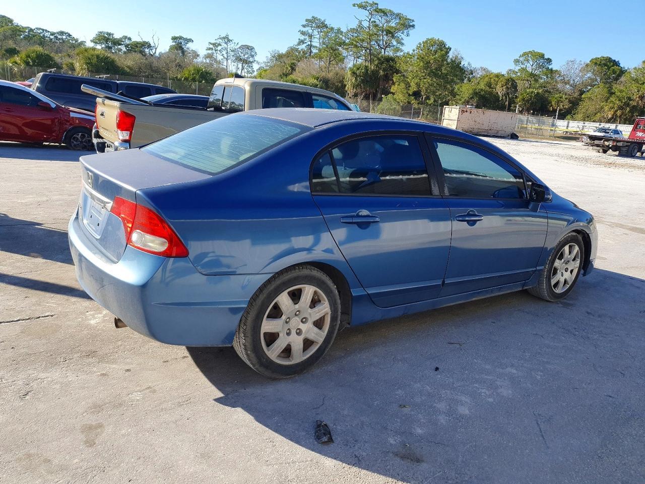 2010 Honda Civic Lx - Image 3
