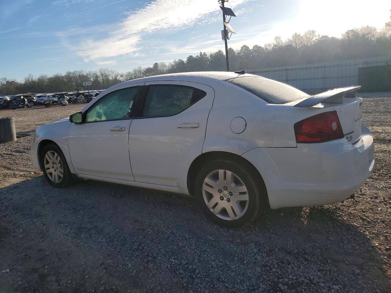 2014 Dodge Avenger Se - Фото 2