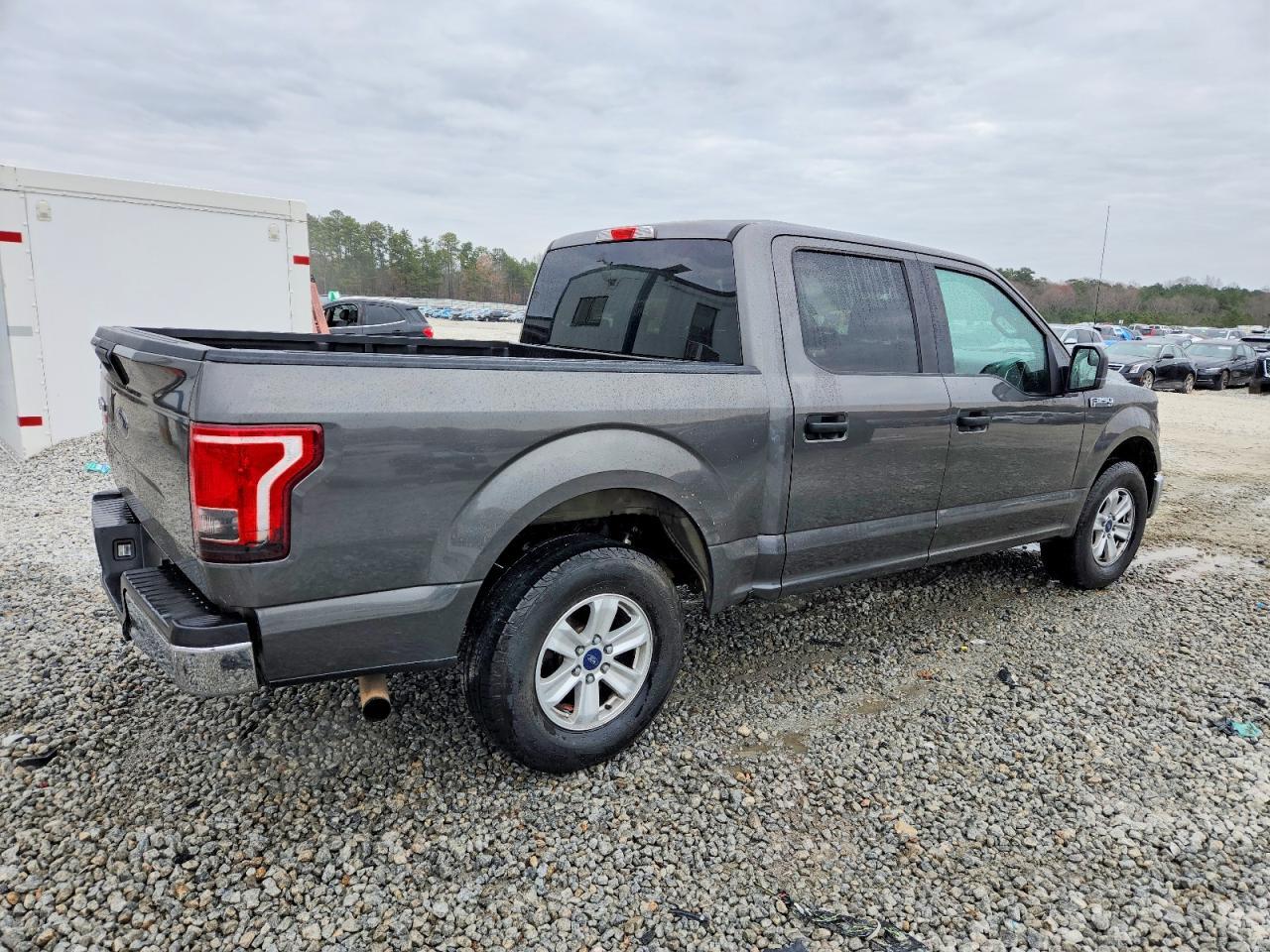 2015 Ford F150 Supercrew - Фото 3