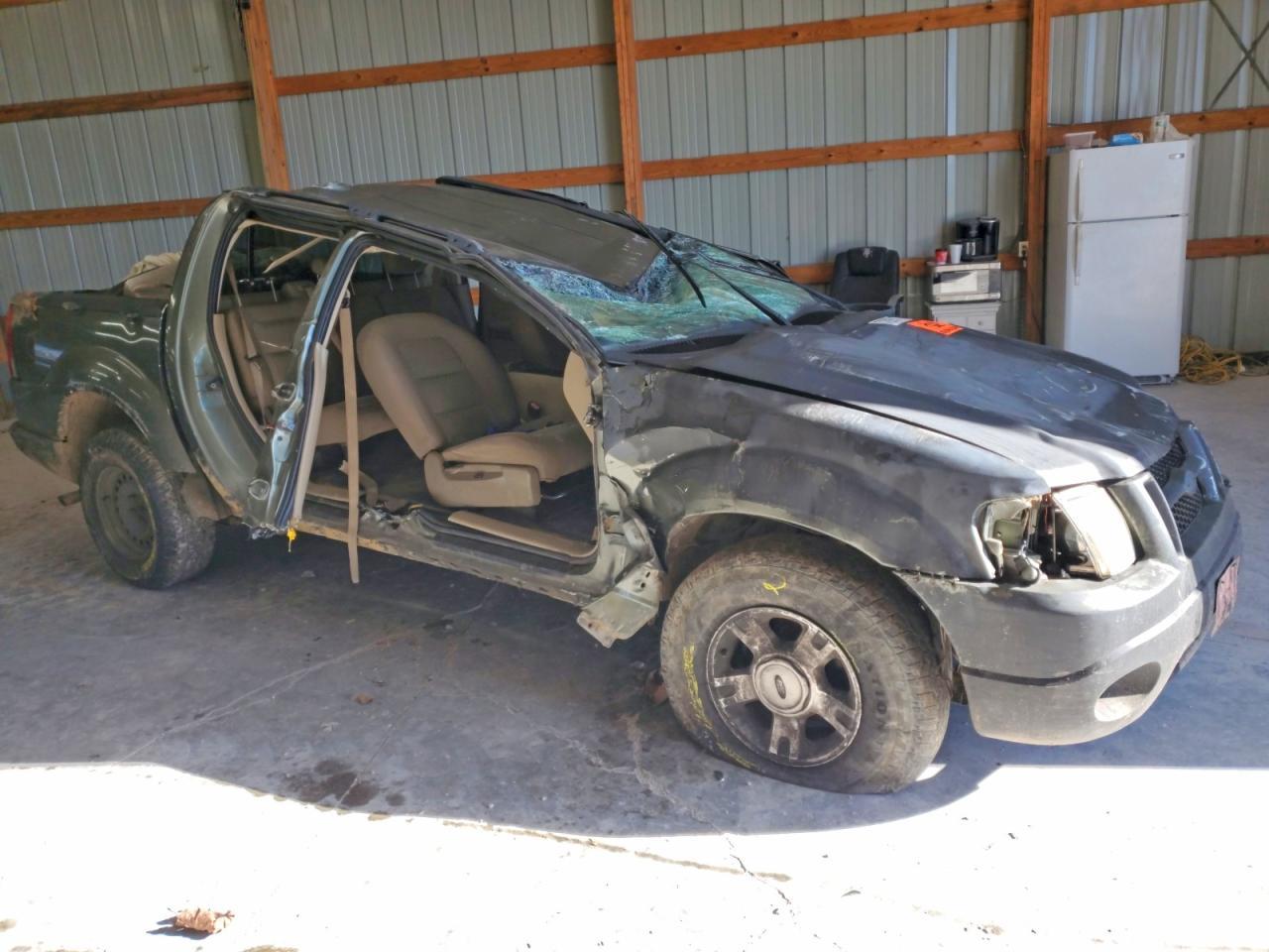 2003 Ford Explorer Sport Trac - Image 4