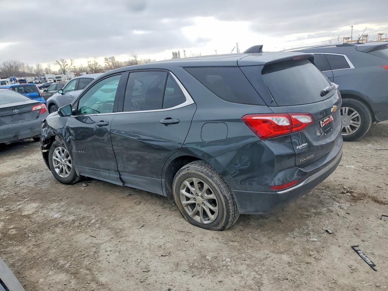 2020 Chevrolet Equinox Lt - Фото 2