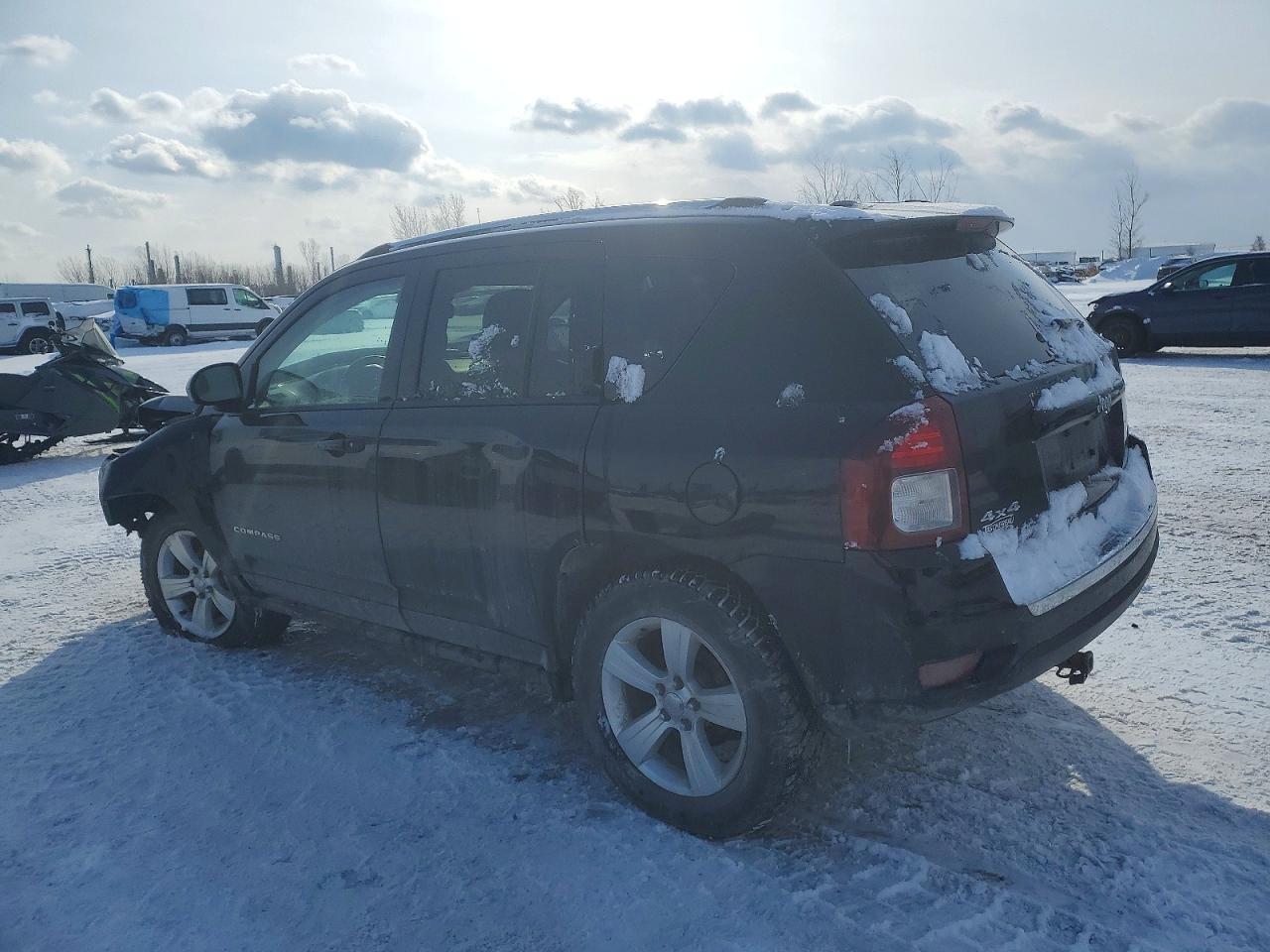 2016 Jeep Compass Sport - Фото 2