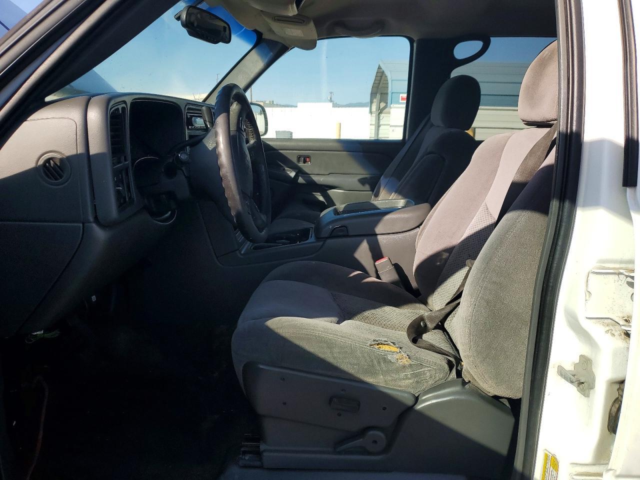 2007 Chevrolet Silverado C2500 Heavy Duty - Image 7