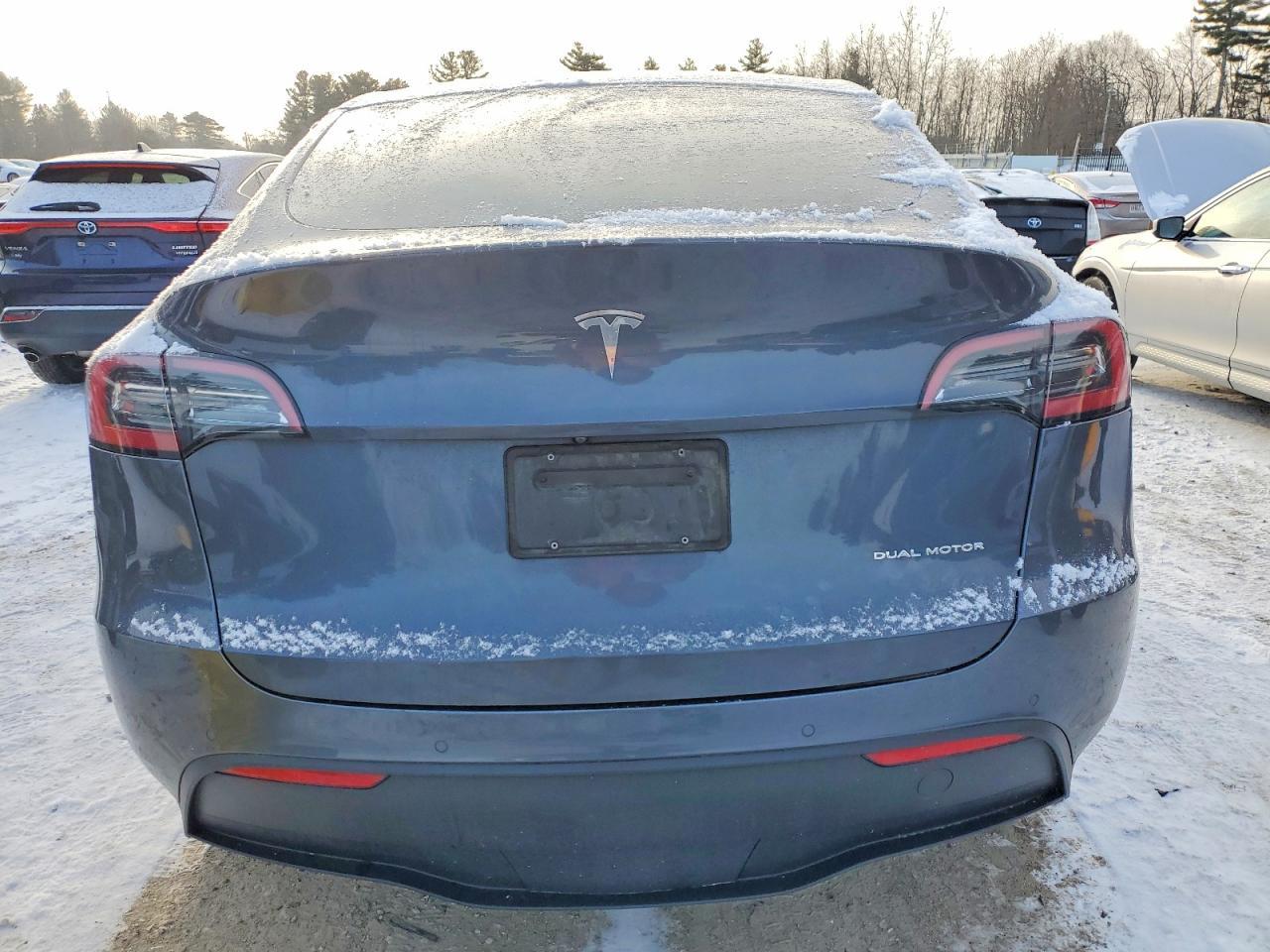 2022 Tesla Model Y - Фото 6