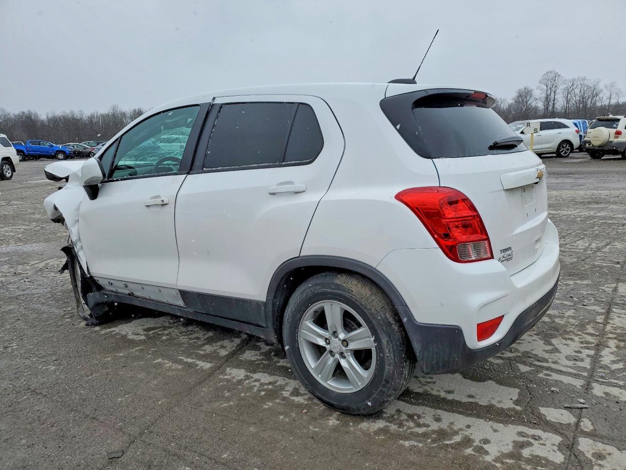 2020 Chevrolet Trax Ls - Фото 2