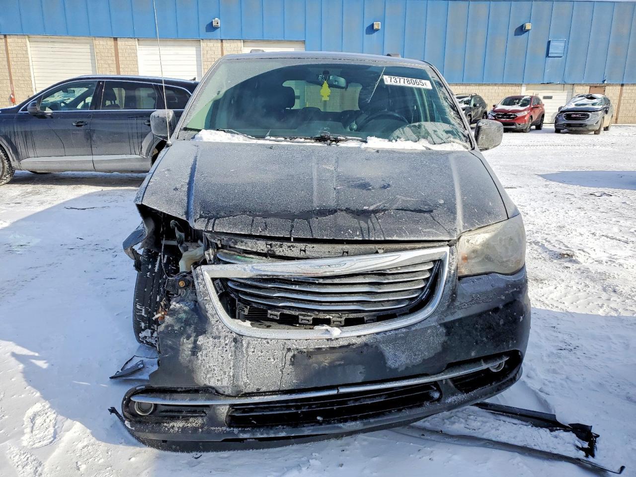2014 Chrysler Town & Country Touring - Фото 5