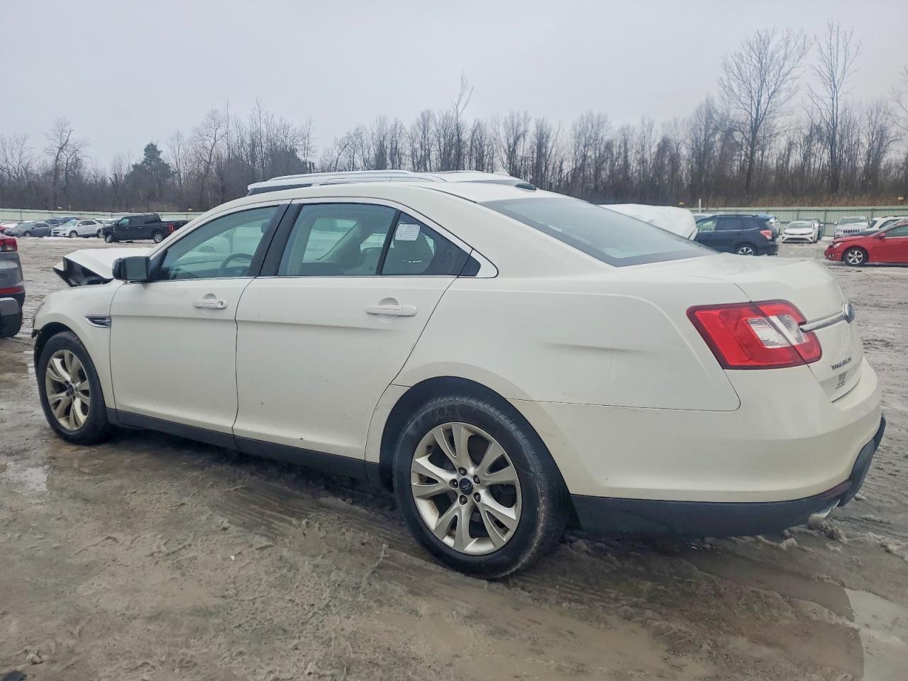 2010 Ford Taurus Sel - Фото 2