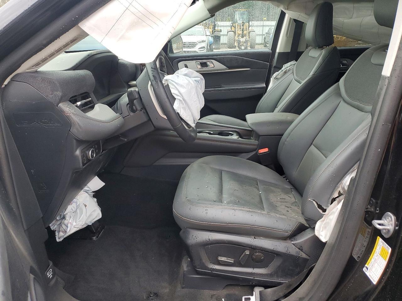 2025 Ford Explorer Active - Фото 7