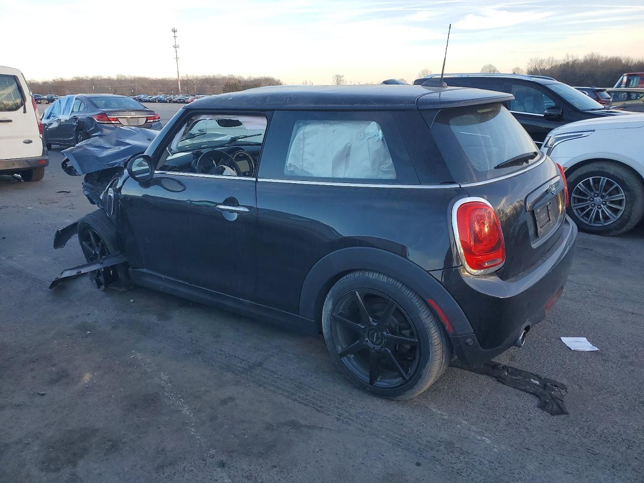 2021 Mini Cooper - Image 2