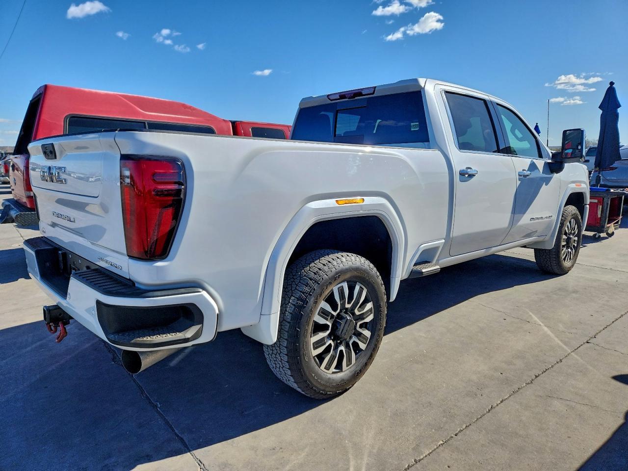 2024 GMC Sierra K2500 Denali Ultimate - Фото 3